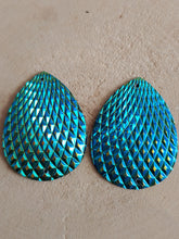 Load image into Gallery viewer, Teardrop Shell Cabochons - Cheyenne Heart Designs

